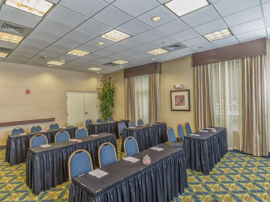 Hampton Inn Belmont At Montcross Facilități foto